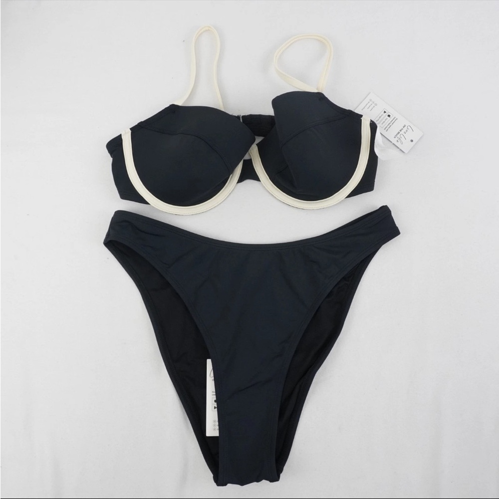 Cupshe Black and Cream Bikini Underwire Sporty Design